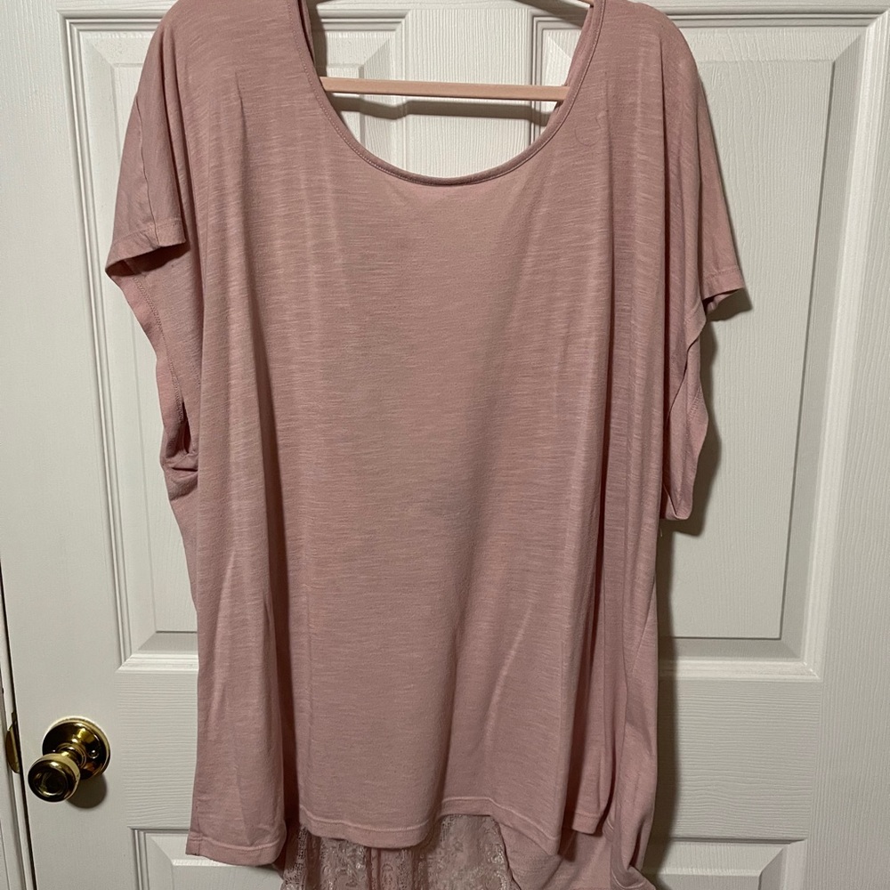 Torrid 4 tie back top with long lace back